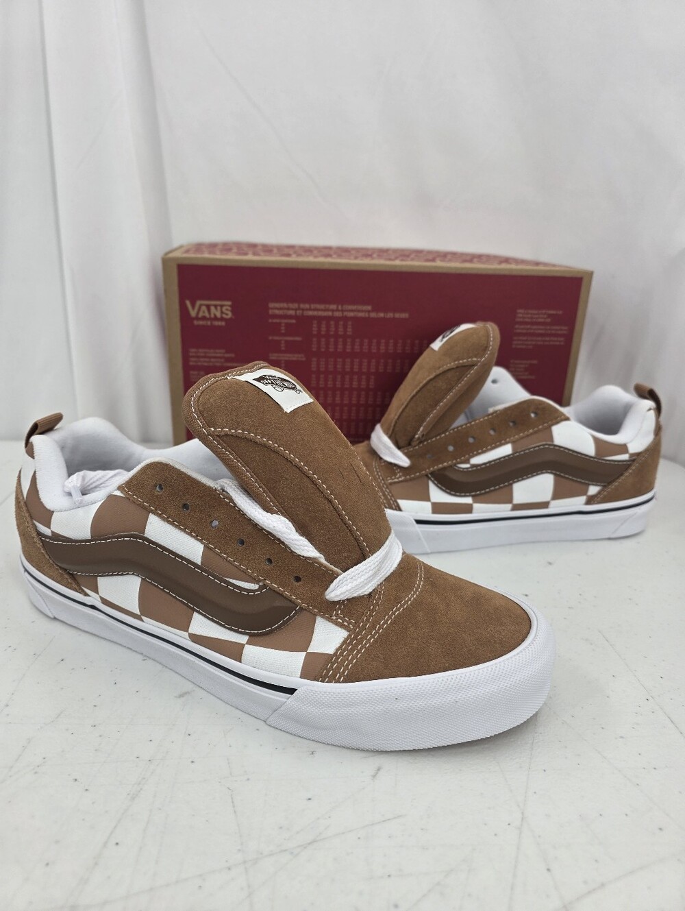 New VANS Knu Skool OG Men's Size 10.5 VN000CRPBRO Mega Check Brown Suede Shoes